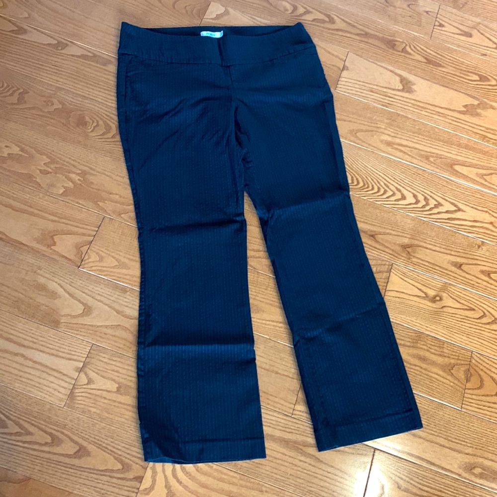 💛2/$20 Ricki’s pinstripe stretch pants size 16